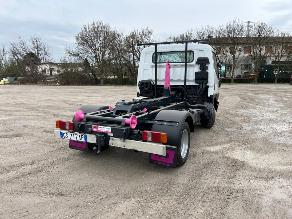 MITSUBISHI CANTER 3.0 SCARRABILE - Hook-lift sunkvežimis: foto 5 MITSUBISHI CANTER 3.0 SCARRABILE - Hook-lift sunkvežimis: foto 5