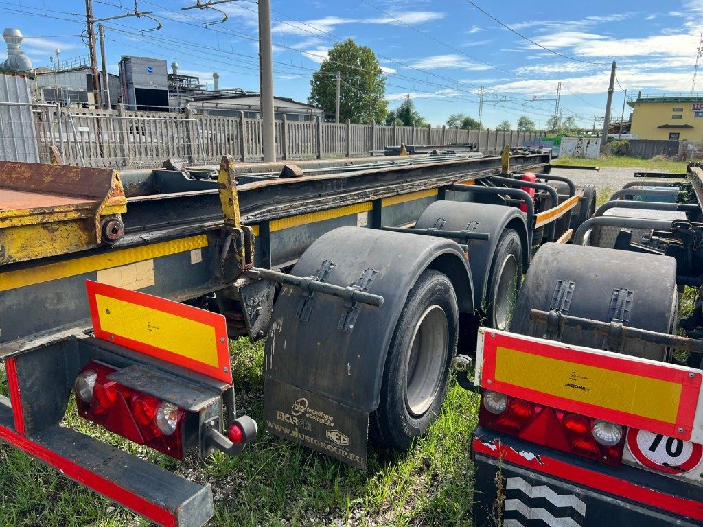 PIACENZA RIMORCHIO PIACENZA SCARRABILE BALESTRATO - Kablio/ Skip loader priekaba: foto 5 PIACENZA RIMORCHIO PIACENZA SCARRABILE BALESTRATO - Kablio/ Skip loader priekaba: foto 5