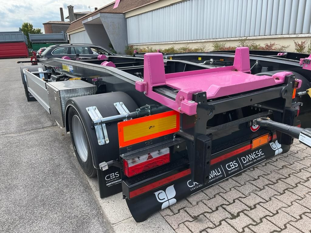 RIMORCHIO CBS NUOVO SCARRABILE - Kablio/ Skip loader priekaba: foto 1 RIMORCHIO CBS NUOVO SCARRABILE - Kablio/ Skip loader priekaba: foto 1