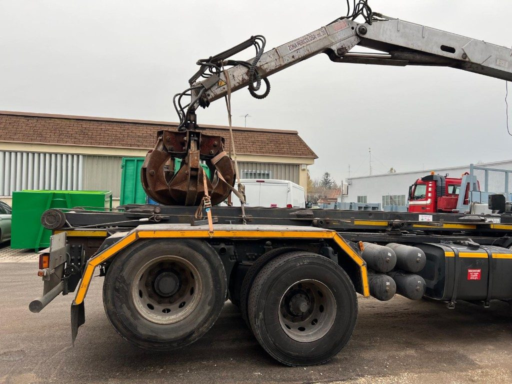 SCANIA 124GB 420 SCARRABILE CON GRU - Hook-lift sunkvežimis: foto 5 SCANIA 124GB 420 SCARRABILE CON GRU - Hook-lift sunkvežimis: foto 5