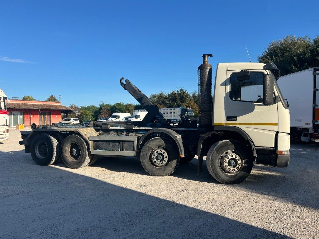 VOLVO FM12 SCARRABILE - Hook-lift sunkvežimis: foto 4 VOLVO FM12 SCARRABILE - Hook-lift sunkvežimis: foto 4