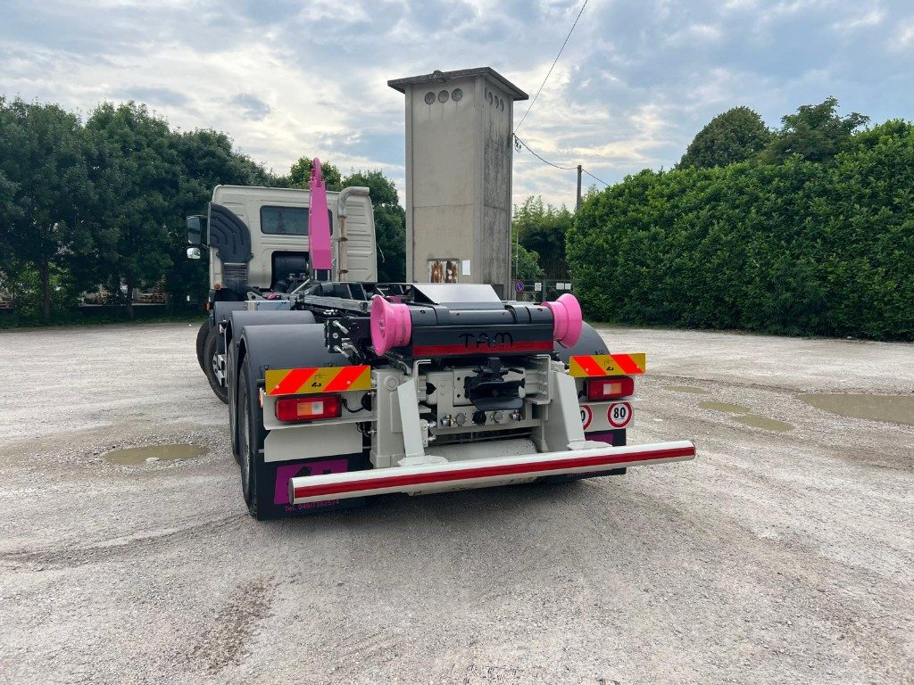 VOLVO FM480 SCARRABILE 8X4 - Hook-lift sunkvežimis: foto 4 VOLVO FM480 SCARRABILE 8X4 - Hook-lift sunkvežimis: foto 4