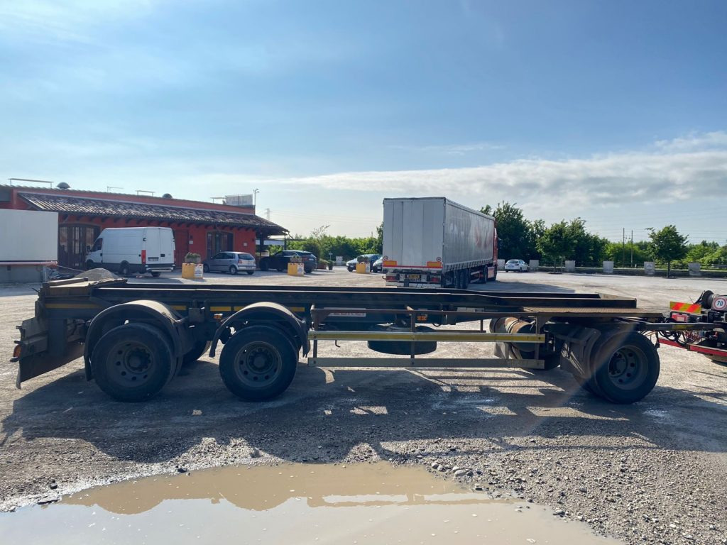 ZORZI 26 R 070 19 A SCARRABILE BALESTRATO - Kablio/ Skip loader priekaba: foto 4 ZORZI 26 R 070 19 A SCARRABILE BALESTRATO - Kablio/ Skip loader priekaba: foto 4