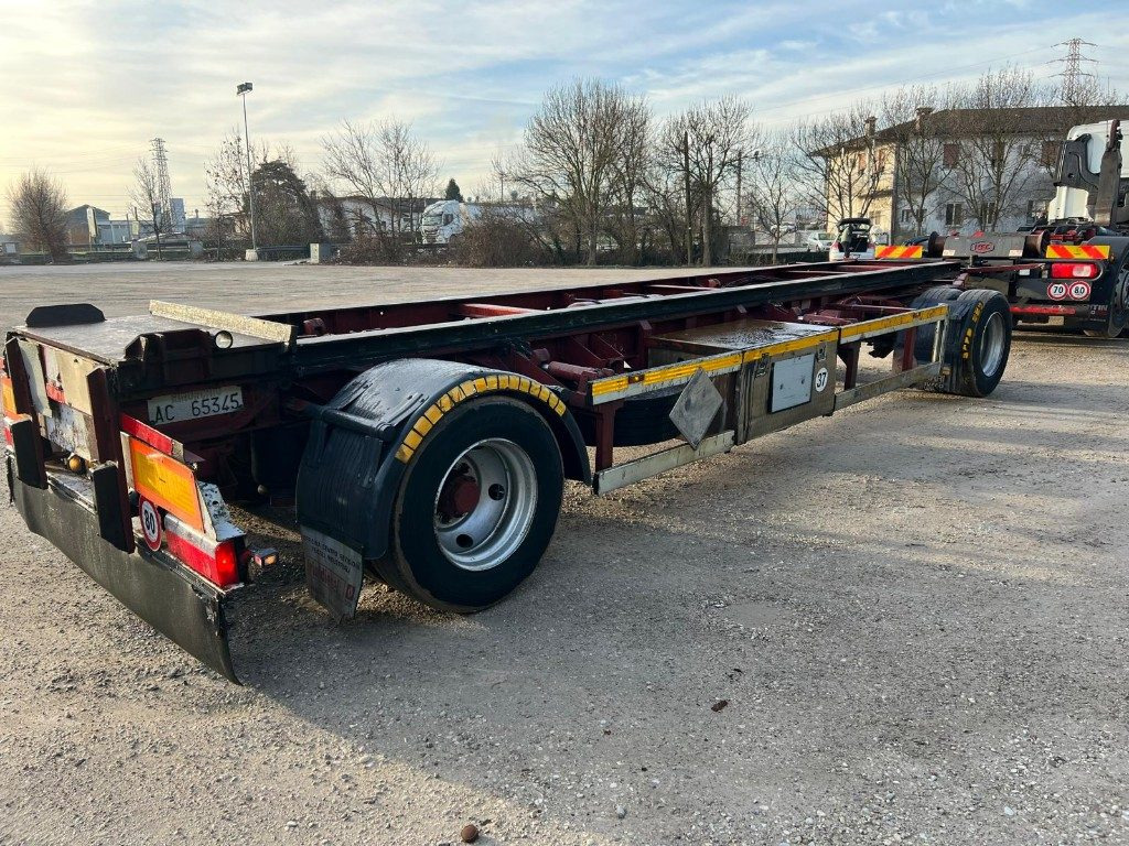 ZORZI RIMORCHIO ZORZI 20 R073 SCARRABILE PNEUMATICO - Kablio/ Skip loader priekaba: foto 4 ZORZI RIMORCHIO ZORZI 20 R073 SCARRABILE PNEUMATICO - Kablio/ Skip loader priekaba: foto 4