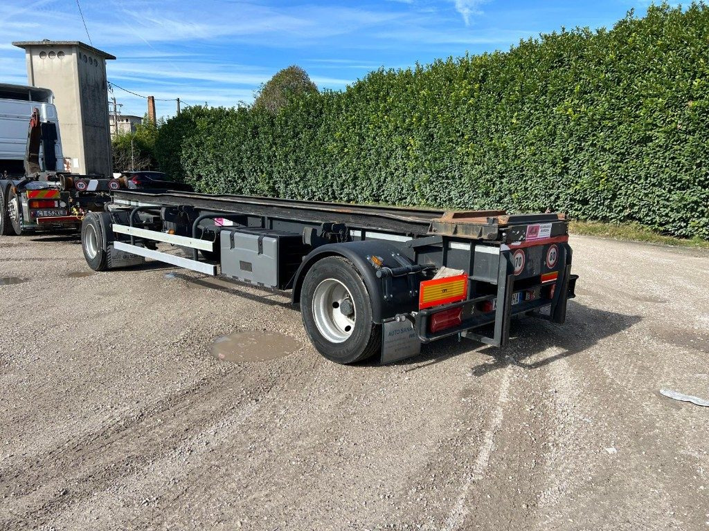 ZORZI RIMORCHIO ZORZI 20R073 SCARRABILE - Kablio/ Skip loader priekaba: foto 4 ZORZI RIMORCHIO ZORZI 20R073 SCARRABILE - Kablio/ Skip loader priekaba: foto 4