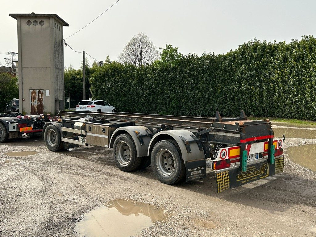 ZORZI RIMORCHIO ZORZI 26R070 SCARRABILE BALESTRATO - Kablio/ Skip loader priekaba: foto 5 ZORZI RIMORCHIO ZORZI 26R070 SCARRABILE BALESTRATO - Kablio/ Skip loader priekaba: foto 5