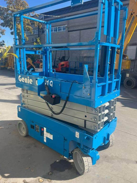 Genie GS-1932 - Žirklinis keltuvas: foto 3 Genie GS-1932 - Žirklinis keltuvas: foto 3