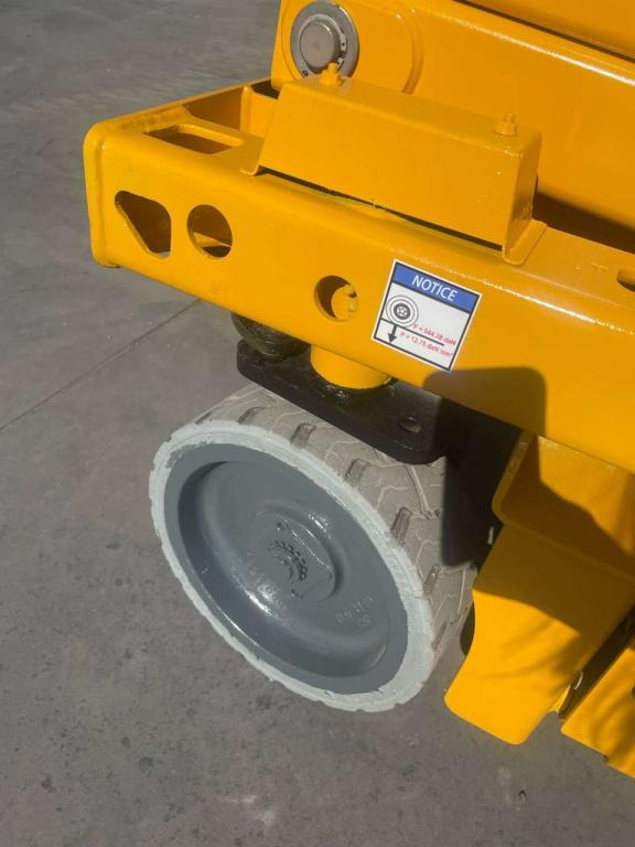 Haulotte OPTIMUM 8AC - Žirklinis keltuvas: foto 5 Haulotte OPTIMUM 8AC - Žirklinis keltuvas: foto 5