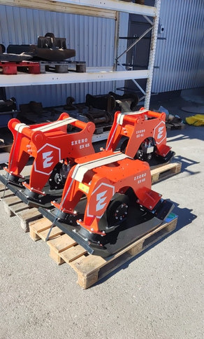 ExeroPuomitäry rototiltin alle - Tankinimo plokštė, Padargas: foto 1 ExeroPuomitäry rototiltin alle - Tankinimo plokštė, Padargas: foto 1