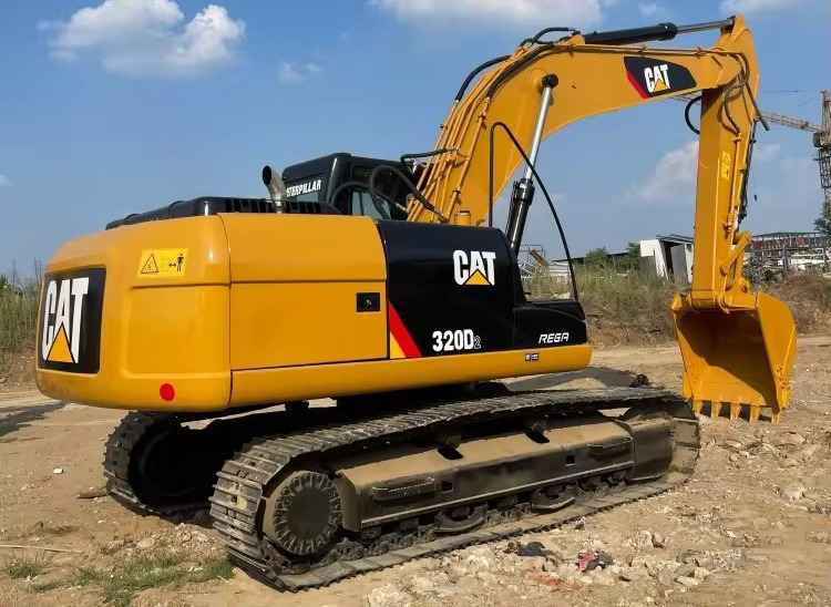CATERPILLAR Crawler excavator Used excavator cat320 Japan brand Used CAT 320 Excavator Caterpillar 320D Crawler Excavator CAT320 used digger for sale - Vikšrinis ekskavatorius: foto 1 CATERPILLAR Crawler excavator Used excavator cat320 Japan brand Used CAT 320 Excavator Caterpillar 320D Crawler Excavator CAT320 used digger for sale - Vikšrinis ekskavatorius: foto 1