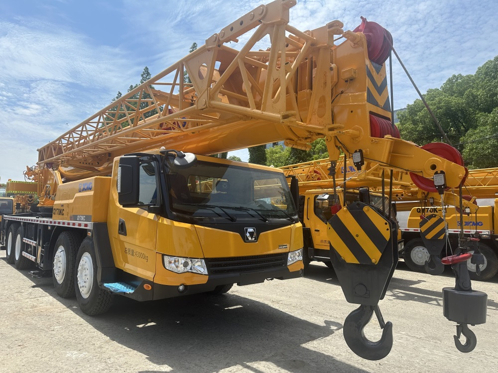 XCMG 70 ton QY70KC XCT75 QY75K QY70KS QY50KC QY100K truck crane - Autokranas: foto 1 XCMG 70 ton QY70KC XCT75 QY75K QY70KS QY50KC QY100K truck crane - Autokranas: foto 1