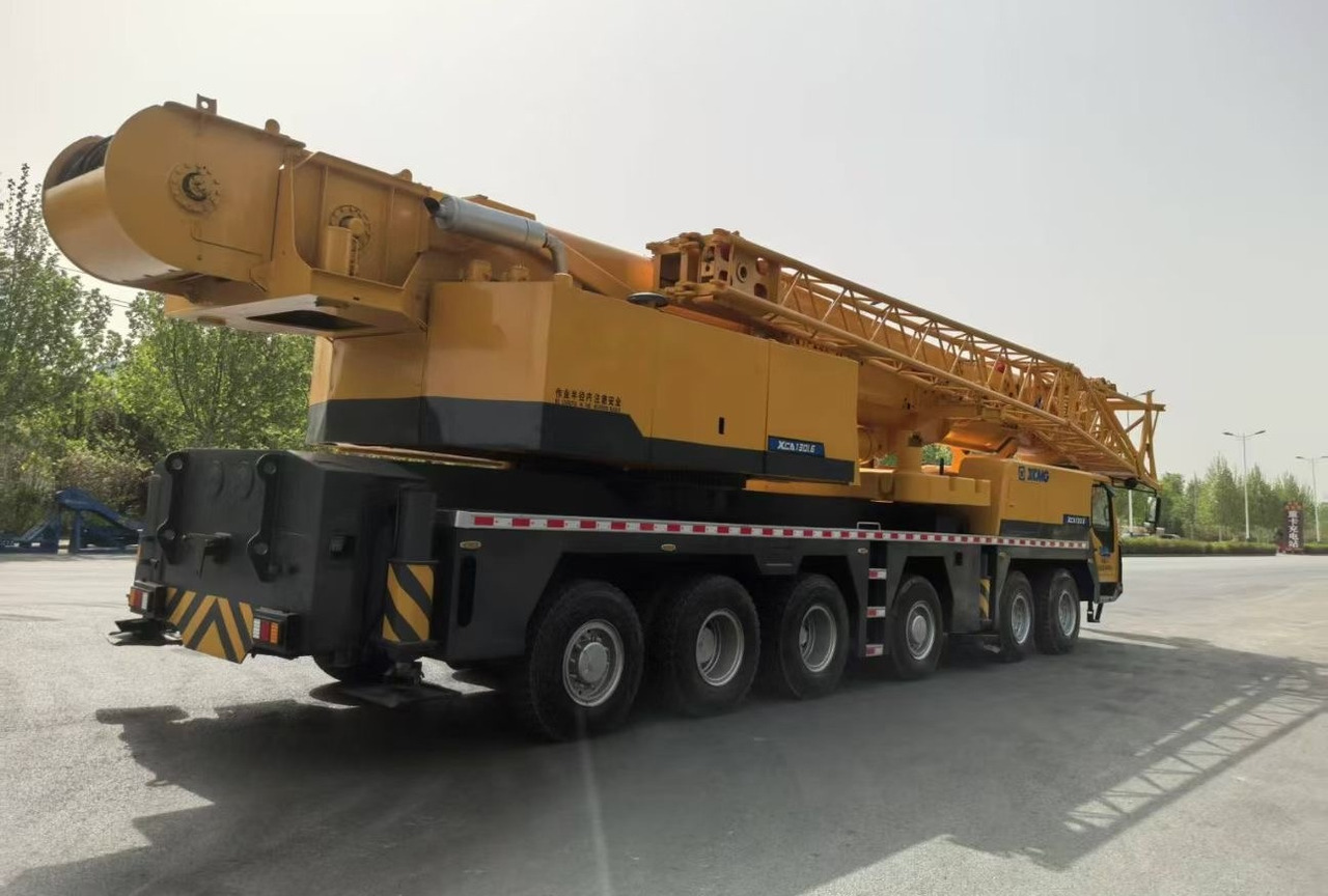 XCMG QY130K 130 ton 120 ton 140ton 150ton 160ton 200t truck crane - Autokranas: foto 4 XCMG QY130K 130 ton 120 ton 140ton 150ton 160ton 200t truck crane - Autokranas: foto 4