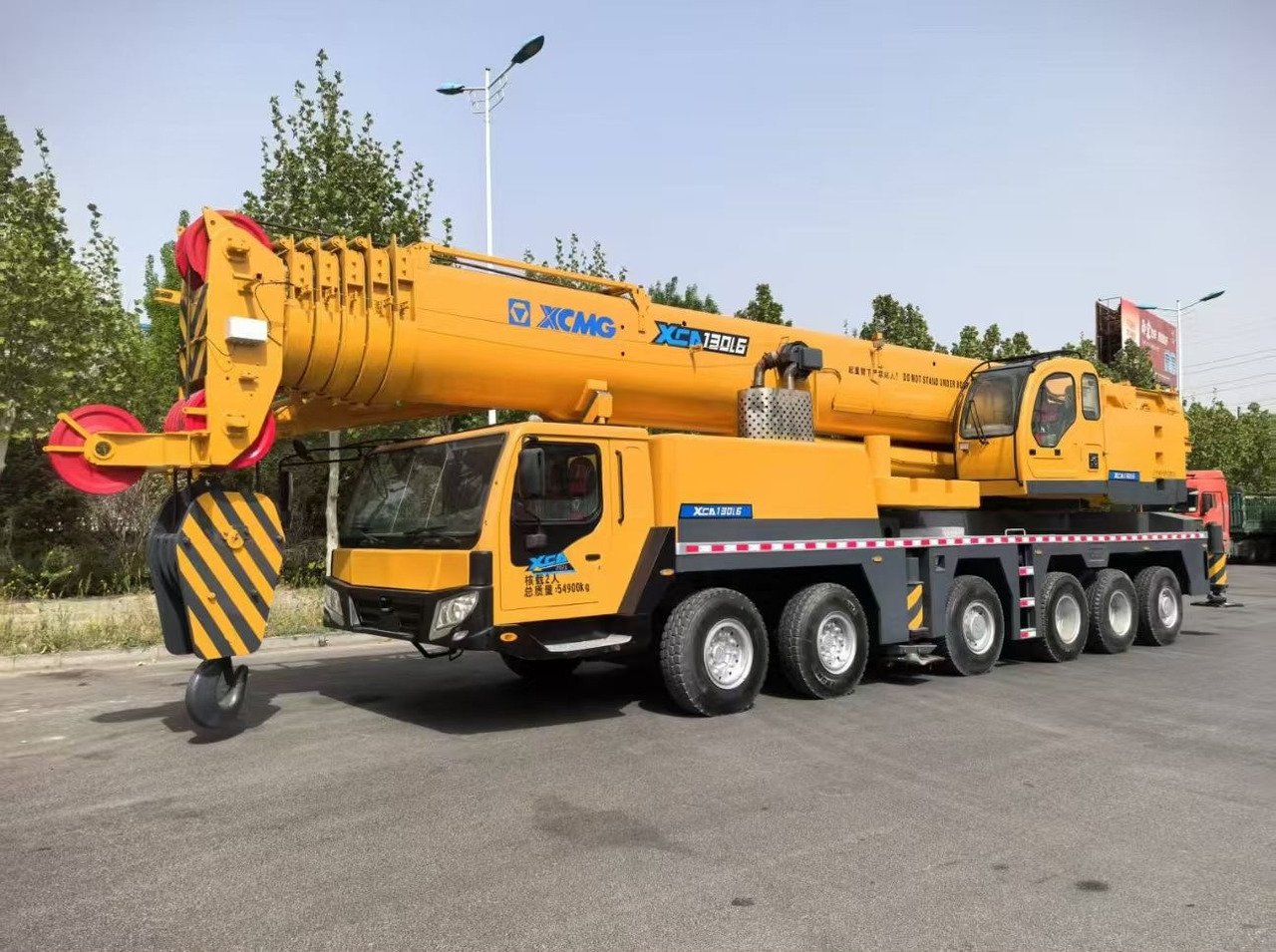 XCMG QY130K 130 ton 120 ton 140ton 150ton 160ton 200t truck crane - Autokranas: foto 1 XCMG QY130K 130 ton 120 ton 140ton 150ton 160ton 200t truck crane - Autokranas: foto 1