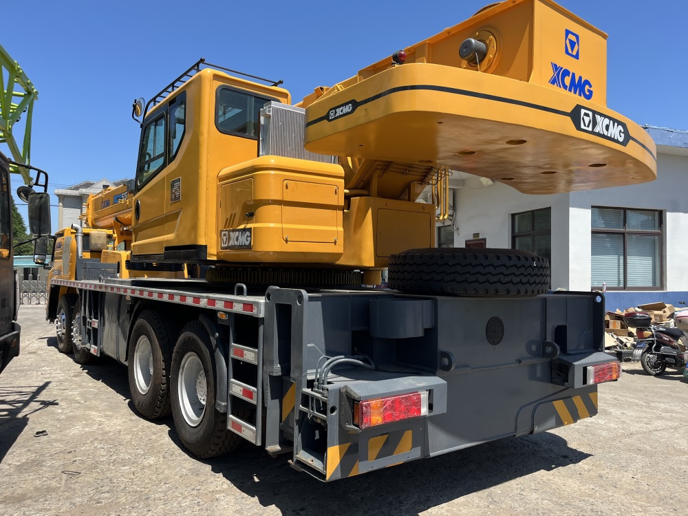 XCMG XCT55 XCT50 QY50KC QY50KA QY50K-II 25 ton 35 ton 40 ton 55 ton 50 ton 60 ton xcmg truck crane - Autokranas: foto 4 XCMG XCT55 XCT50 QY50KC QY50KA QY50K-II 25 ton 35 ton 40 ton 55 ton 50 ton 60 ton xcmg truck crane - Autokranas: foto 4