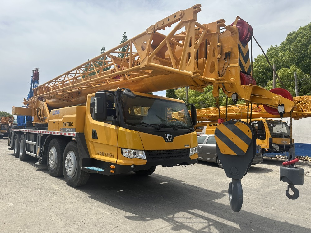 XCMG qy70kc xct75 qy75kc 70ton 75 ton 80 ton 85 ton 90 ton 100 ton 110 ton 130 ton truck crane - Autokranas: foto 2 XCMG qy70kc xct75 qy75kc 70ton 75 ton 80 ton 85 ton 90 ton 100 ton 110 ton 130 ton truck crane - Autokranas: foto 2