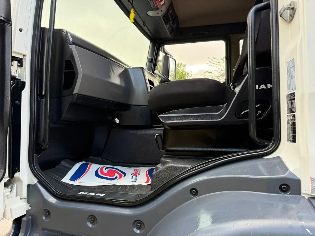 Savivartis sunkvežimis MAN TGS 35.420 8x4 Tipper (UFG): foto 17