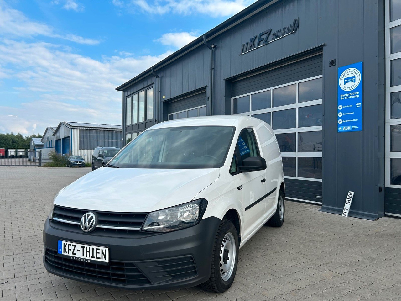 Volkswagen Caddy Kasten | Klima, Navi - Keleivinis furgonas: foto 1 Volkswagen Caddy Kasten | Klima, Navi - Keleivinis furgonas: foto 1