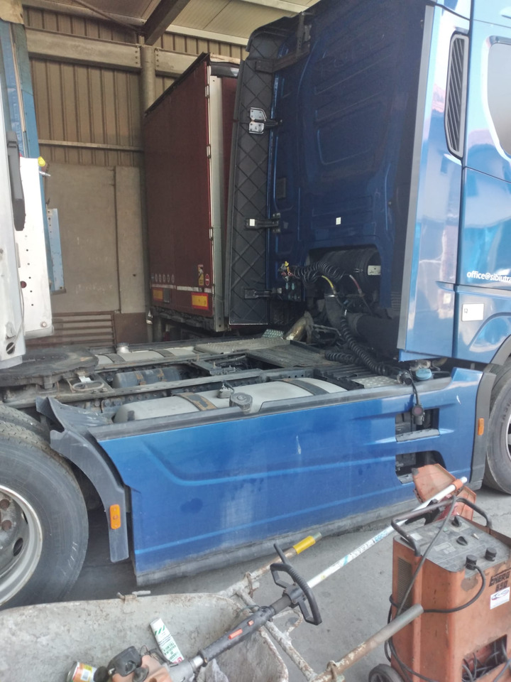 FORD F-MAX - Vilkikas: foto 2 FORD F-MAX - Vilkikas: foto 2