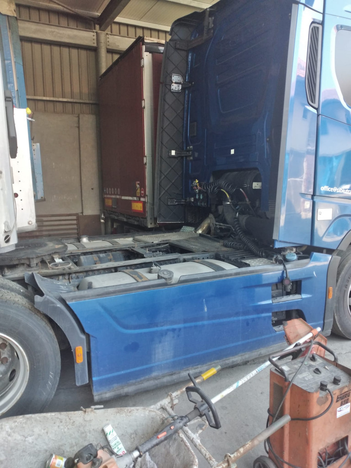 FORD F-MAX - Vilkikas: foto 3 FORD F-MAX - Vilkikas: foto 3