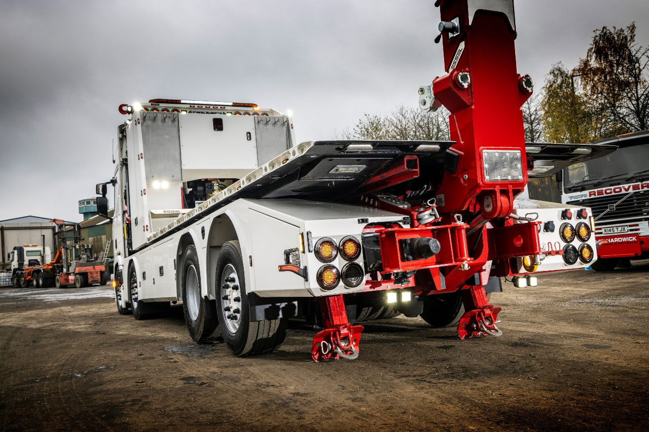 Scania R560 ET12000 R560 B8x26NB NEW white - Evakuatorius: foto 1 Scania R560 ET12000 R560 B8x26NB NEW white - Evakuatorius: foto 1