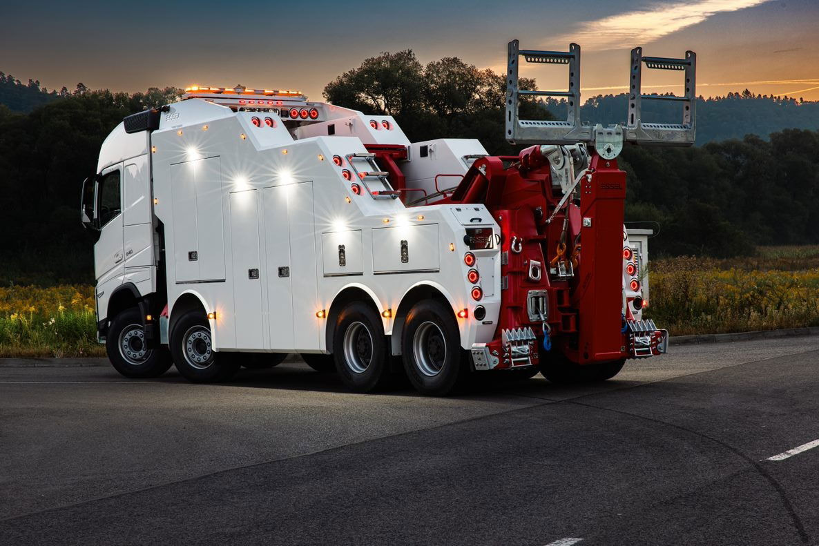 Volvo FH NEW ER4120 5 winches T-REX Volvo FH 540 8x4 WB6,0 White - Evakuatorius: foto 1 Volvo FH NEW ER4120 5 winches T-REX Volvo FH 540 8x4 WB6,0 White - Evakuatorius: foto 1