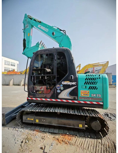 Kobelco SK75 - Mini ekskavatorius: foto 2 Kobelco SK75 - Mini ekskavatorius: foto 2