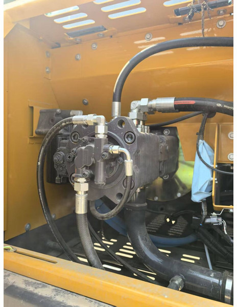 XCMG XE215C - Vikšrinis ekskavatorius: foto 5 XCMG XE215C - Vikšrinis ekskavatorius: foto 5