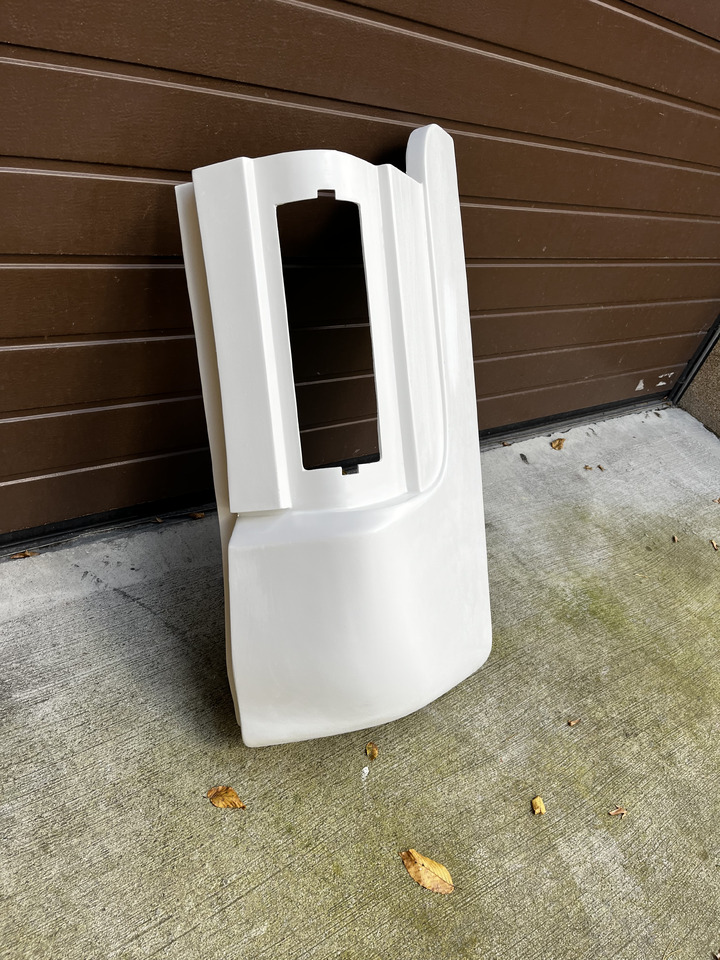 Narożnik, zderzak tylny lewy, prawy MAN Lion’s Coach - Bamperis kampas - Turistinis autobusas: foto 1 Narożnik, zderzak tylny lewy, prawy MAN Lion’s Coach - Bamperis kampas - Turistinis autobusas: foto 1