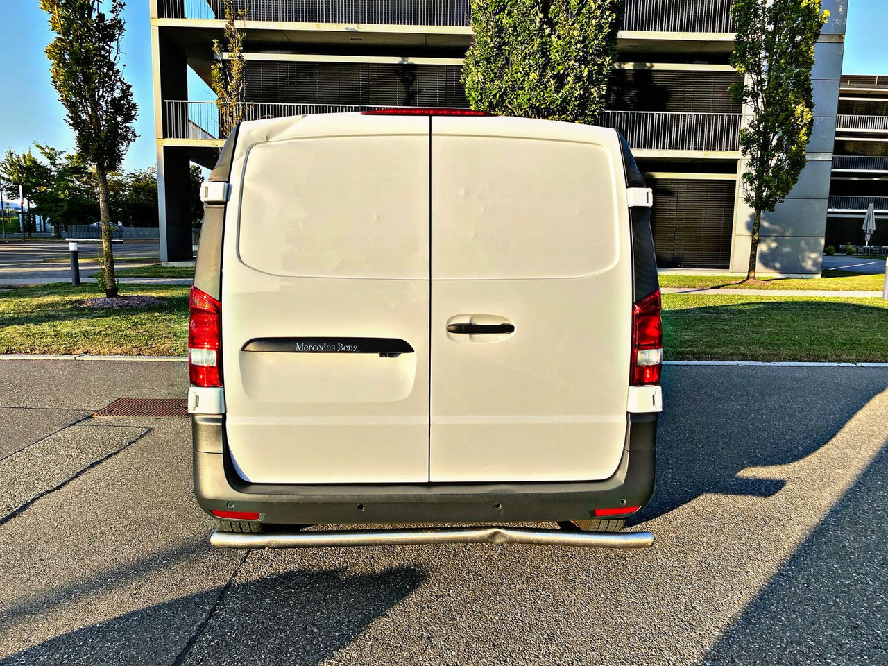 Mercedes-Benz Vito Kasten 111 CDI FWD kompakt|Kamera|Navi|19% - Mažas furgonas: foto 4 Mercedes-Benz Vito Kasten 111 CDI FWD kompakt|Kamera|Navi|19% - Mažas furgonas: foto 4