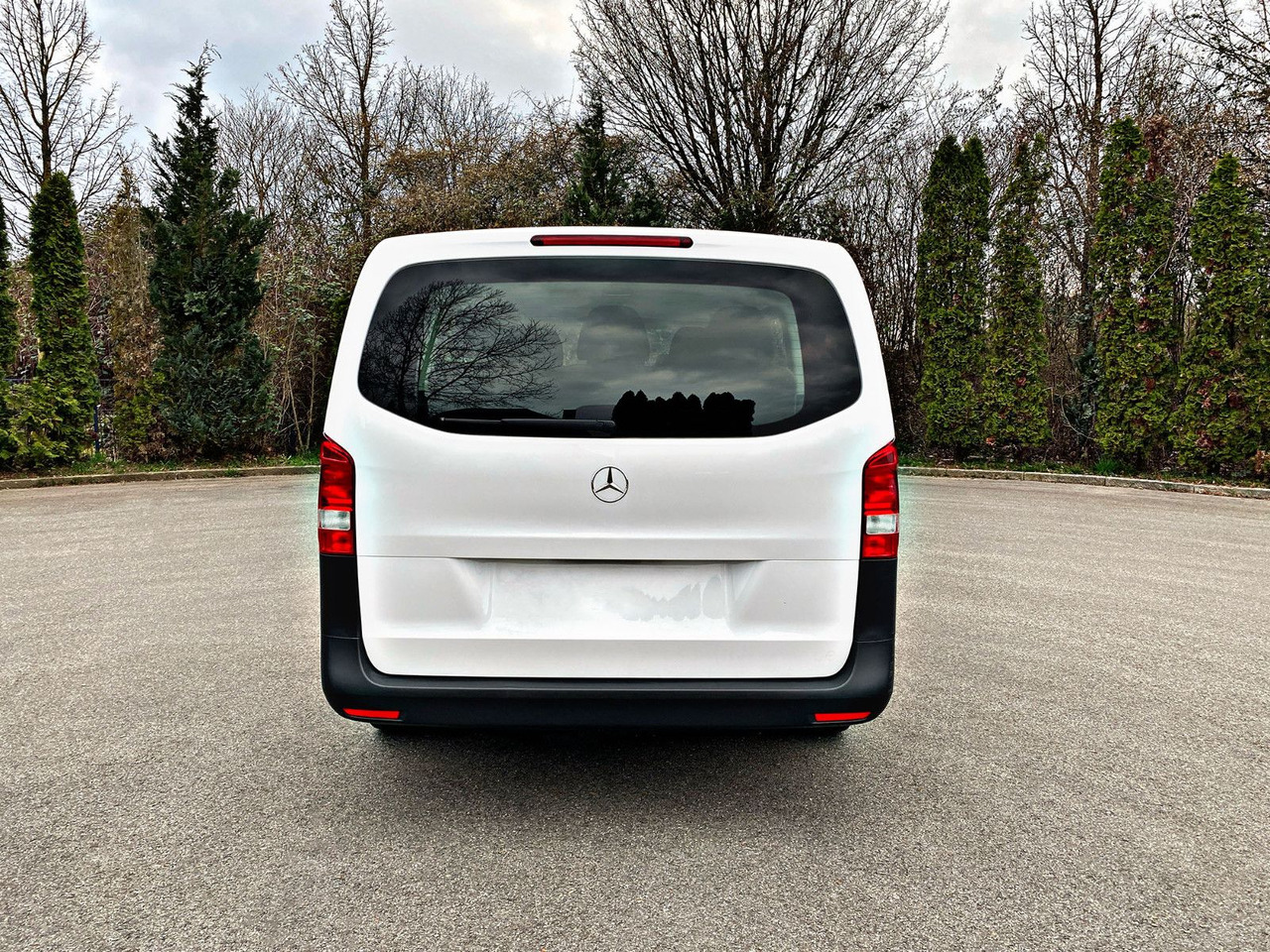 Mercedes-Benz Vito Tourer 114 CDI|Pro|Allrad|lang|8-Sitze|19% - Keleivinis furgonas: foto 4 Mercedes-Benz Vito Tourer 114 CDI|Pro|Allrad|lang|8-Sitze|19% - Keleivinis furgonas: foto 4
