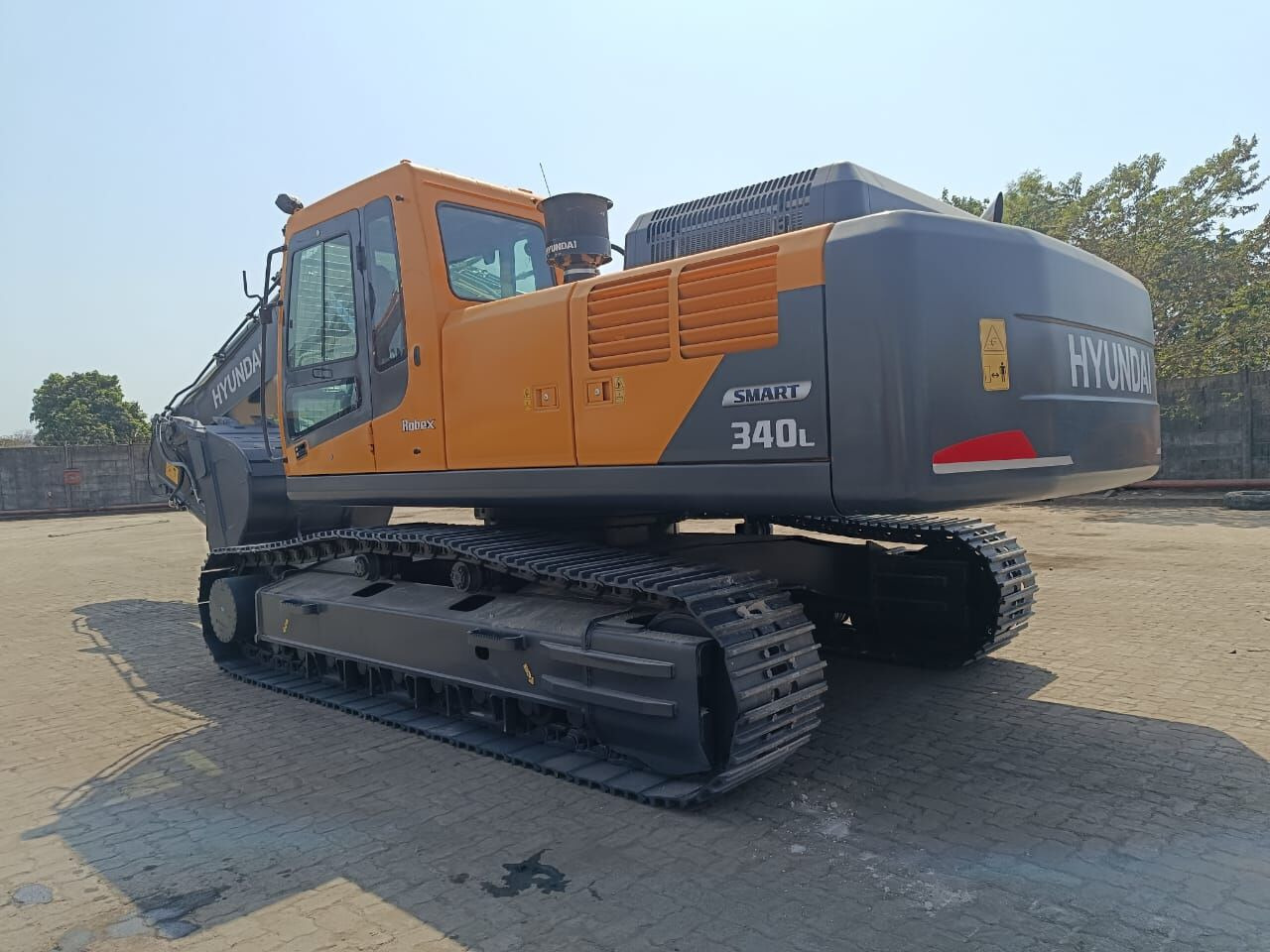 New Hyundai R340 tracked excavator - Vikšrinis ekskavatorius: foto 1 New Hyundai R340 tracked excavator - Vikšrinis ekskavatorius: foto 1