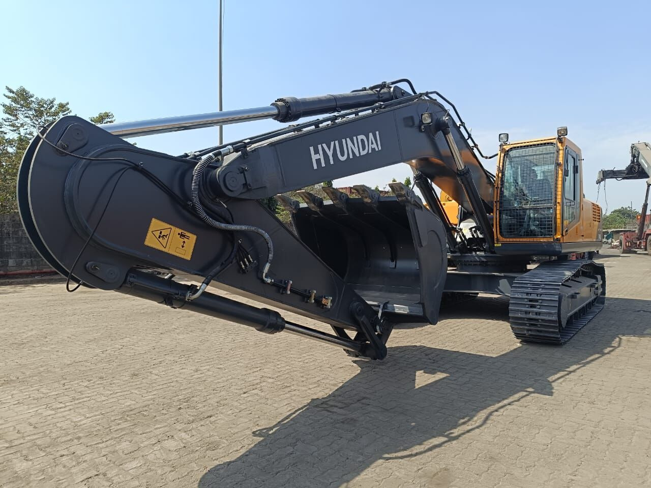 New Hyundai R340 tracked excavator - Vikšrinis ekskavatorius: foto 3 New Hyundai R340 tracked excavator - Vikšrinis ekskavatorius: foto 3