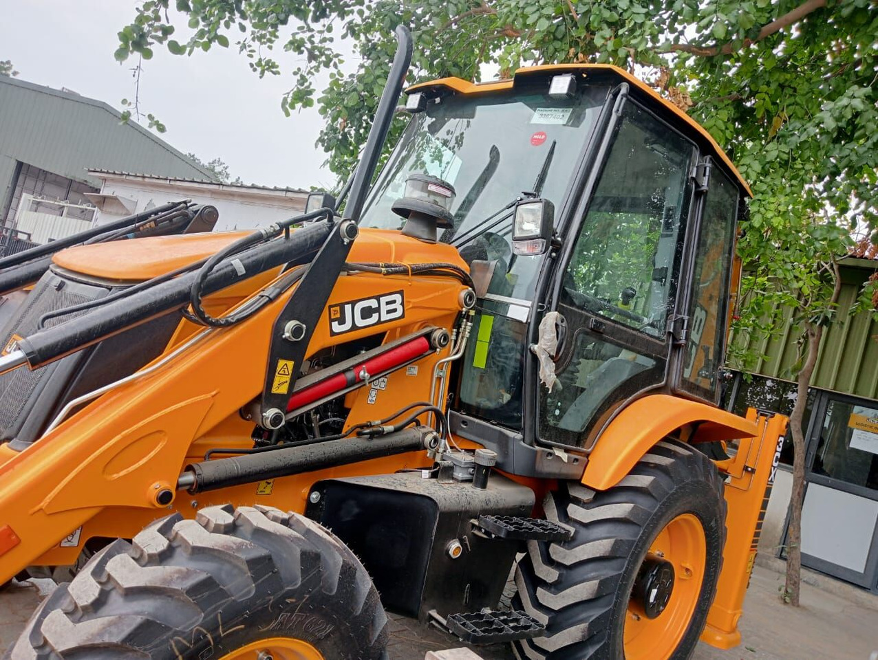 New JCB 3CX backhoe loader - Ekskavatorius-krautuvas: foto 2 New JCB 3CX backhoe loader - Ekskavatorius-krautuvas: foto 2