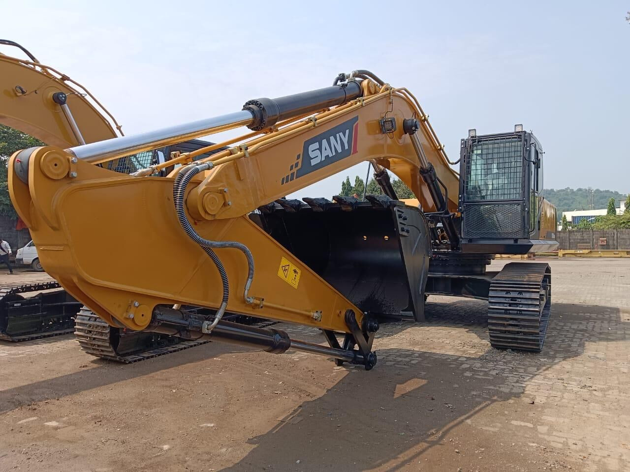 New Sany SY 350 tracked excavator - Vikšrinis ekskavatorius: foto 1 New Sany SY 350 tracked excavator - Vikšrinis ekskavatorius: foto 1