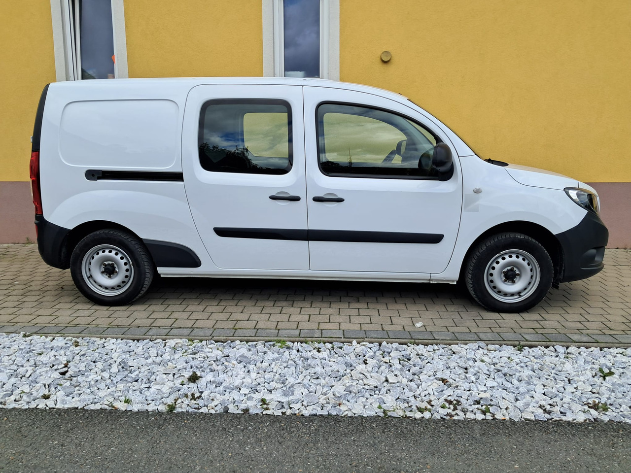 MERCEDES-BENZ Citan 109 CDI 5-Sitzer DKA | Schiebet. beids. | Klima | - Komercinis automobilis, Komercinis automobilis su dviguba kabina: foto 3 MERCEDES-BENZ Citan 109 CDI 5-Sitzer DKA | Schiebet. beids. | Klima | - Komercinis automobilis, Komercinis automobilis su dviguba kabina: foto 3