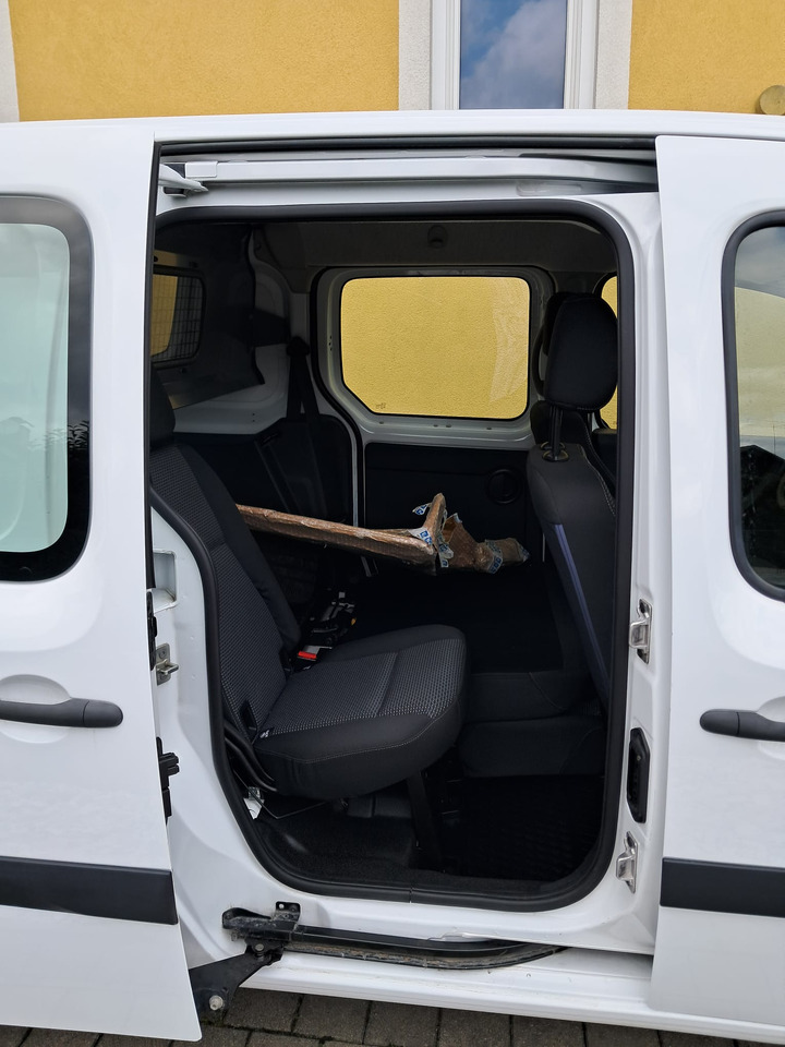 MERCEDES-BENZ Citan 109 CDI 5-Sitzer DKA | Schiebet. beids. | Klima | - Komercinis automobilis, Komercinis automobilis su dviguba kabina: foto 4 MERCEDES-BENZ Citan 109 CDI 5-Sitzer DKA | Schiebet. beids. | Klima | - Komercinis automobilis, Komercinis automobilis su dviguba kabina: foto 4