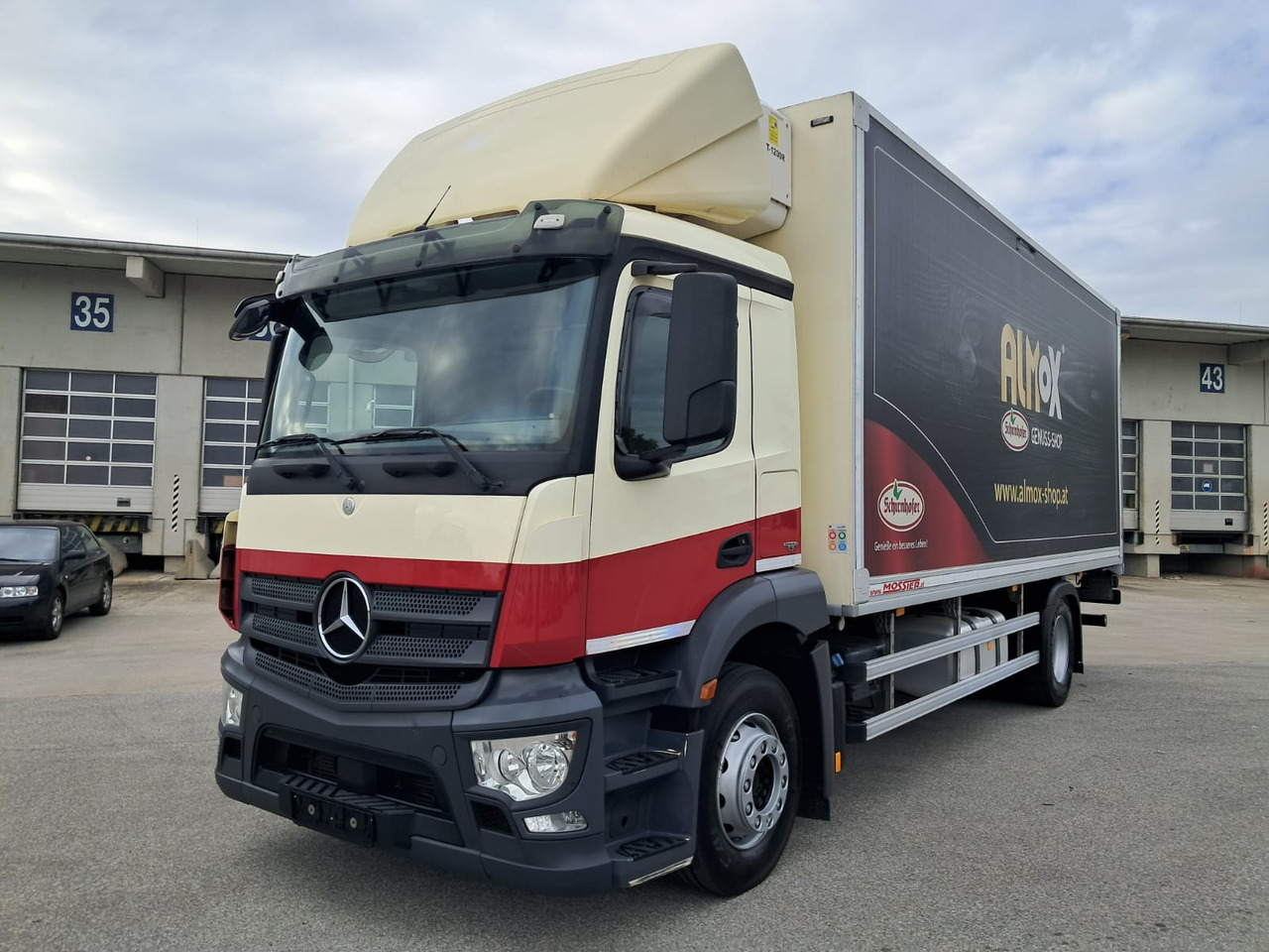 MERCEDES-BENZ Antos 1833 Kühlkoffer LBW | Standheizung | Euro 6 - Refrižeratorius sunkvežimis: foto 1 MERCEDES-BENZ Antos 1833 Kühlkoffer LBW | Standheizung | Euro 6 - Refrižeratorius sunkvežimis: foto 1