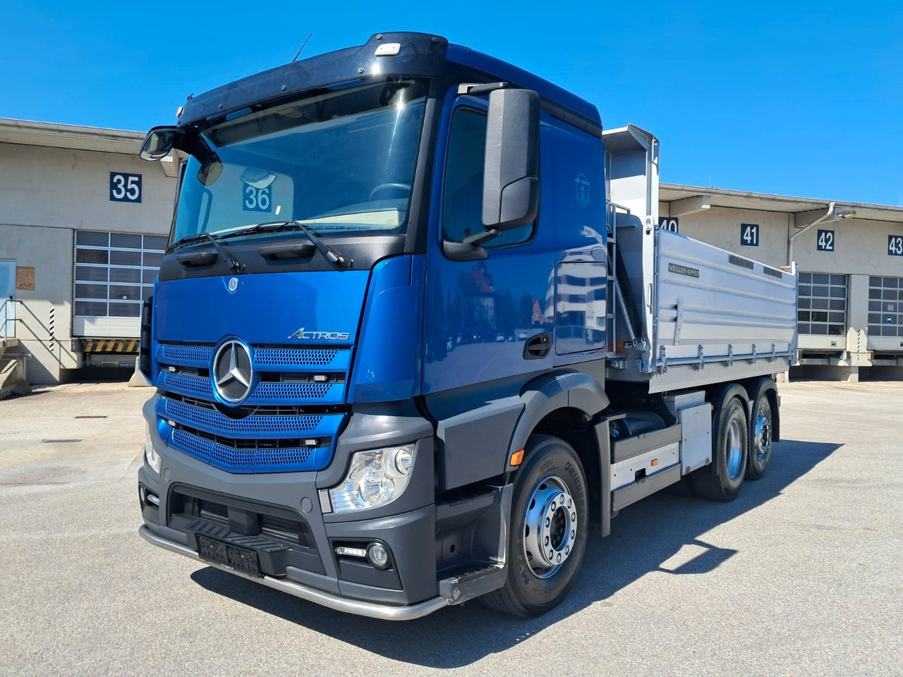 Mercedes-Benz Actros 2651 Dreiseitk.|Lift-Lenk | Klima | Retar - Savivartis sunkvežimis: foto 1 Mercedes-Benz Actros 2651 Dreiseitk.|Lift-Lenk | Klima | Retar - Savivartis sunkvežimis: foto 1