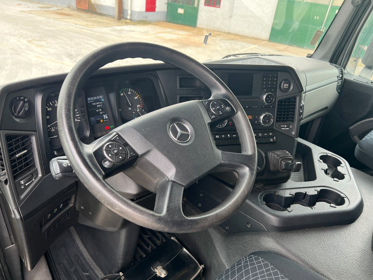 Refrižeratorius sunkvežimis Mercedes-Benz Antos 1833 Kühlkoff LBW | Standheizung | Euro 6: foto 11