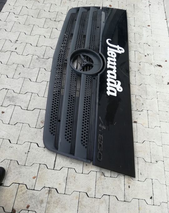 ATRAPA GRILL MASKA MERCEDES ATEGO EURO6 - Kapotas: foto 5 ATRAPA GRILL MASKA MERCEDES ATEGO EURO6 - Kapotas: foto 5