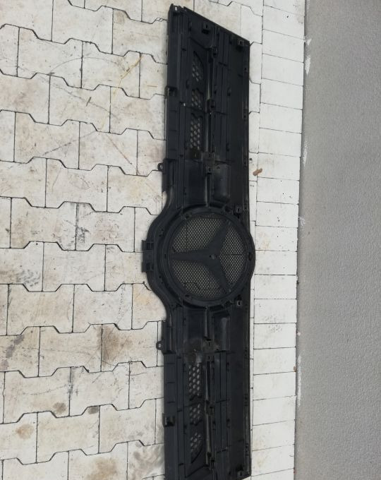 ATRAPA GRILL MERCEDES ACTROS MP4 ORYGINAŁ - Grotelės - Sunkvežimis: foto 4 ATRAPA GRILL MERCEDES ACTROS MP4 ORYGINAŁ - Grotelės - Sunkvežimis: foto 4