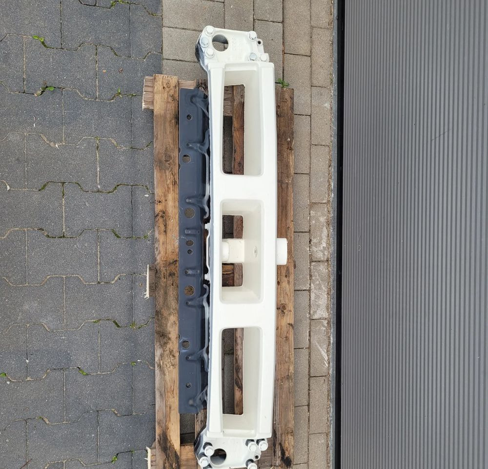 BELKA ZDERZAK VOLVO FMX ORYGINAŁ 21718915 CHWALIM116 - Kėbulas ir išorė - Sunkvežimis: foto 1 BELKA ZDERZAK VOLVO FMX ORYGINAŁ 21718915 CHWALIM116 - Kėbulas ir išorė - Sunkvežimis: foto 1