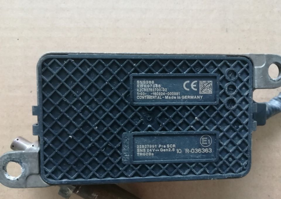 CZUJNIK NOX VOLVO 22827991 - Jutiklis: foto 1 CZUJNIK NOX VOLVO 22827991 - Jutiklis: foto 1