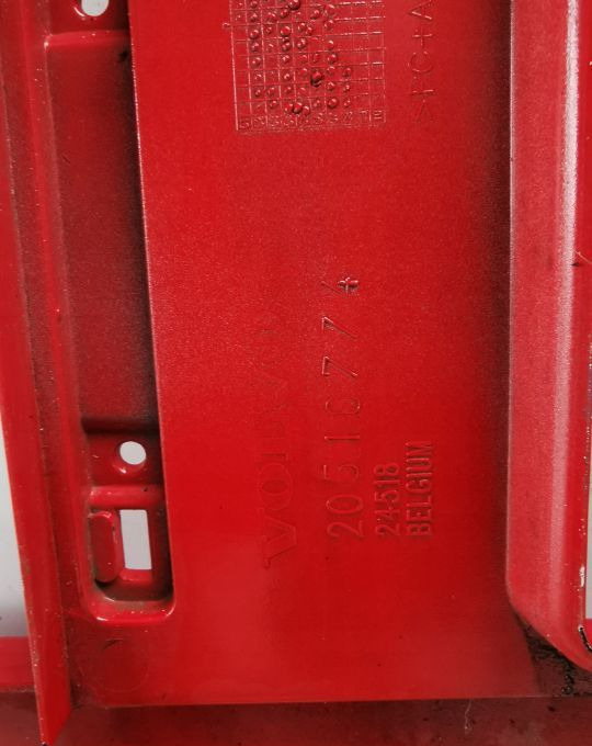 GRILL ATRAPA VOLVO Fh12 ORYGINAŁ - Grotelės - Sunkvežimis: foto 4 GRILL ATRAPA VOLVO Fh12 ORYGINAŁ - Grotelės - Sunkvežimis: foto 4