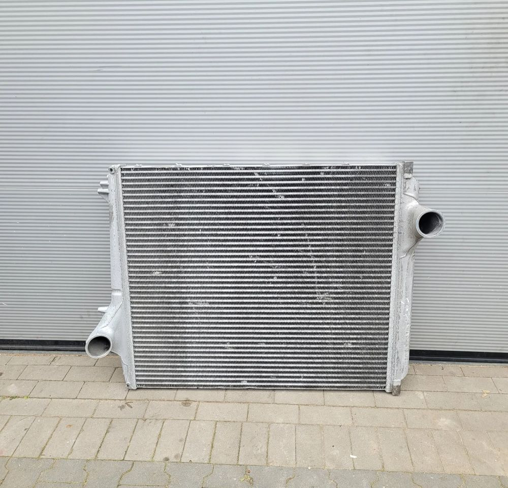 INTERCOOLER RENAULT GAMA T ORYGINAL SZCZELNA 7421892738 CHWALIM116 - Tarpinis aušintuvas - Sunkvežimis: foto 1 INTERCOOLER RENAULT GAMA T ORYGINAL SZCZELNA 7421892738 CHWALIM116 - Tarpinis aušintuvas - Sunkvežimis: foto 1