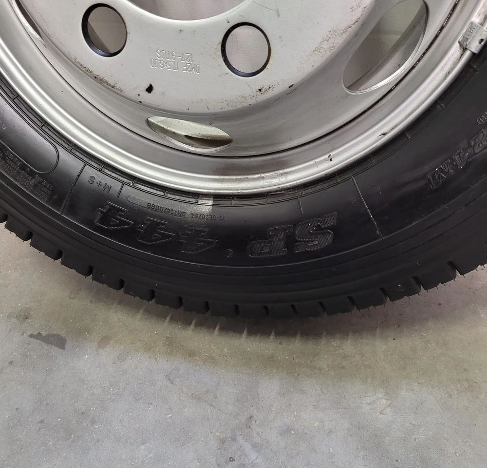 KOŁO ZAPAS DUNLOP SP444 215/75R17.5 - Ratas: foto 3 KOŁO ZAPAS DUNLOP SP444 215/75R17.5 - Ratas: foto 3