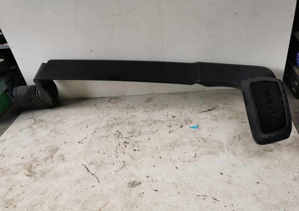 KOMIN MERCEDES ACTROS MP4 GIGA BDF A9605284508/003 - Oro filtras - Sunkvežimis: foto 1 KOMIN MERCEDES ACTROS MP4 GIGA BDF A9605284508/003 - Oro filtras - Sunkvežimis: foto 1
