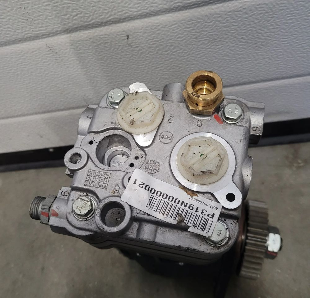 KOMPRESOR IVECO ORYGINAŁ OM 504016818 CHWALIM116 - Kompresorius - Sunkvežimis: foto 3 KOMPRESOR IVECO ORYGINAŁ OM 504016818 CHWALIM116 - Kompresorius - Sunkvežimis: foto 3