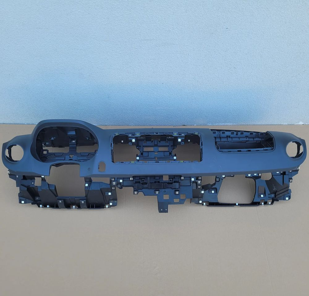 KONSOLA MERCEDES SPRINTER W910 W907 - Prietaisų skydas - Sunkvežimis: foto 1 KONSOLA MERCEDES SPRINTER W910 W907 - Prietaisų skydas - Sunkvežimis: foto 1