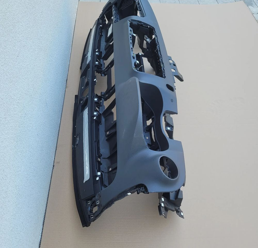 KONSOLA MERCEDES SPRINTER W910 W907 - Prietaisų skydas - Sunkvežimis: foto 3 KONSOLA MERCEDES SPRINTER W910 W907 - Prietaisų skydas - Sunkvežimis: foto 3